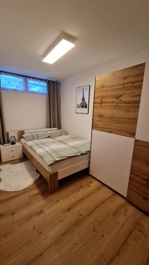 Alpski Skrat, Kranjska Gora Luaran gambar