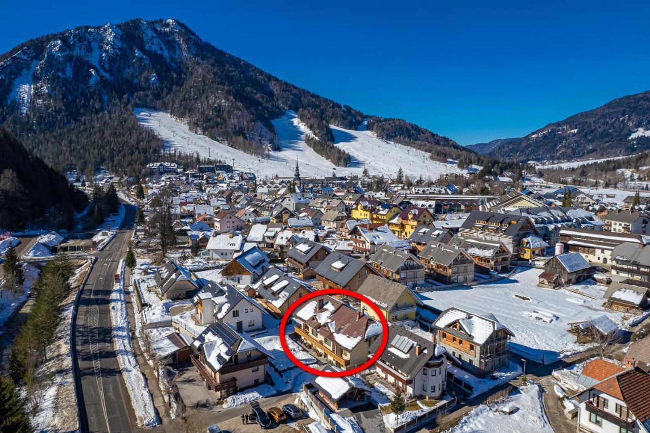 Alpski Skrat, Kranjska Gora Luaran gambar